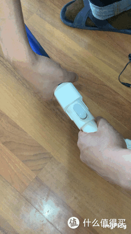 看它如何帮你告别铲屎官的终极烦恼——Eufy手持吸尘器测评