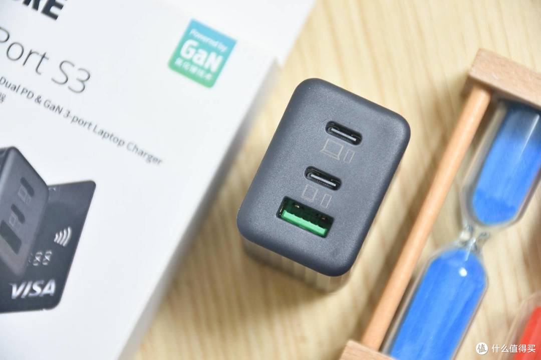 小巧便携一机多用，出差人员好工具-征拓 SuperPort S3氮化镓65W三口迷你快充头体验