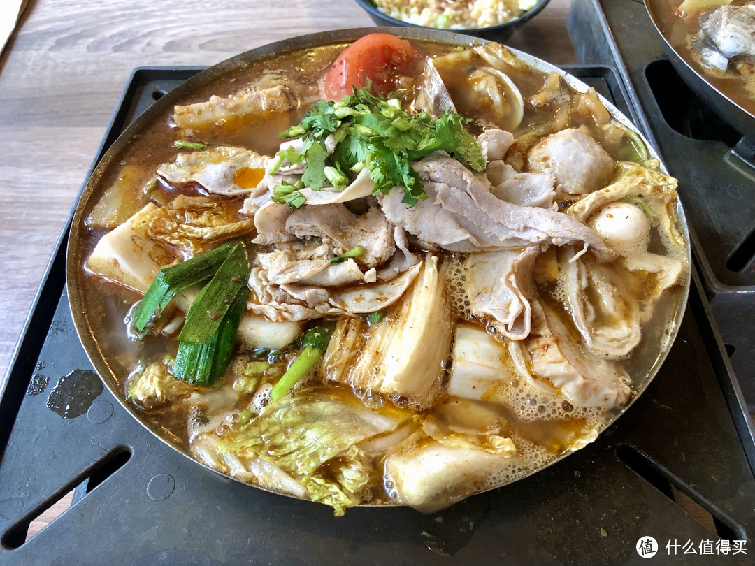来,看一场真正的“足球”