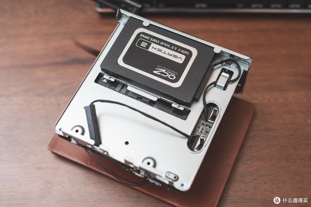 最无脑的APU整机方案?2020版华擎DeskMini A300安装攻略