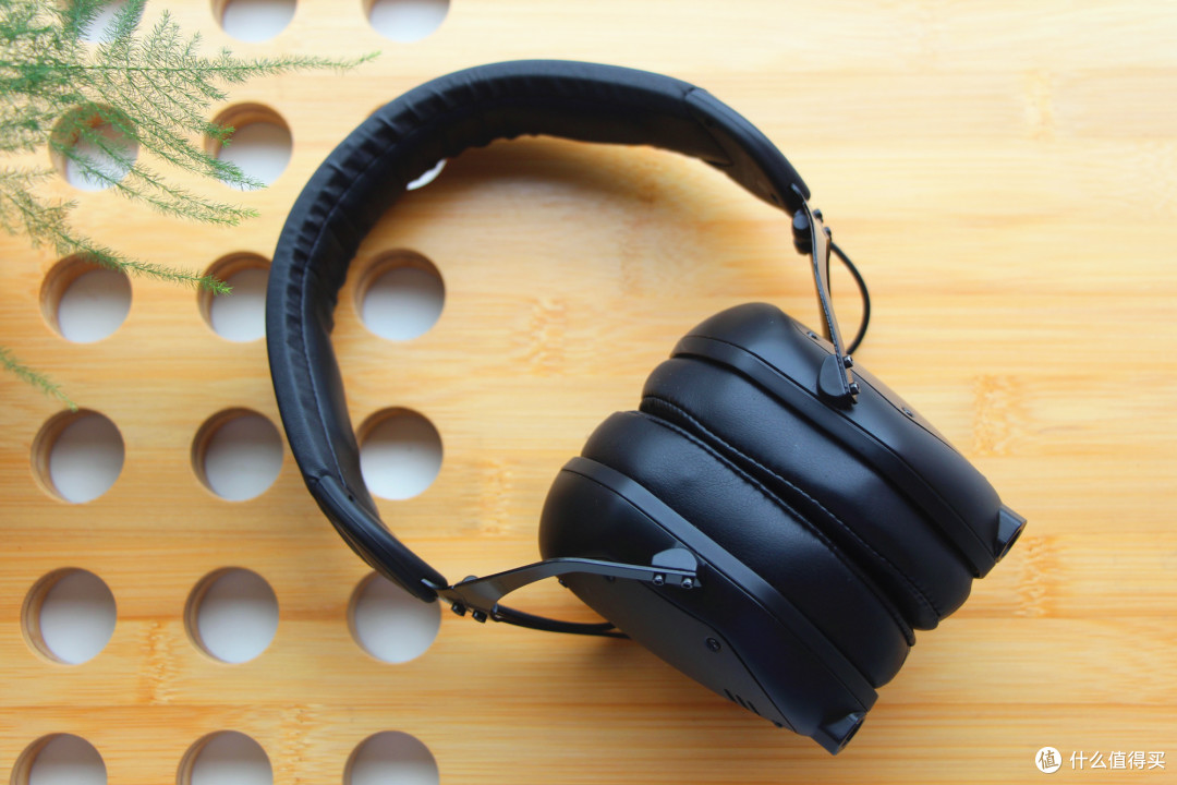 支持DIY个性定制,美国知名V-MODA M-100 MASTER头戴耳机上手体验