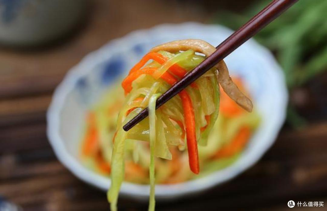 炒莴笋时多做一步,浪费时间又影响口感,怪不得颜色发黄还不脆嫩