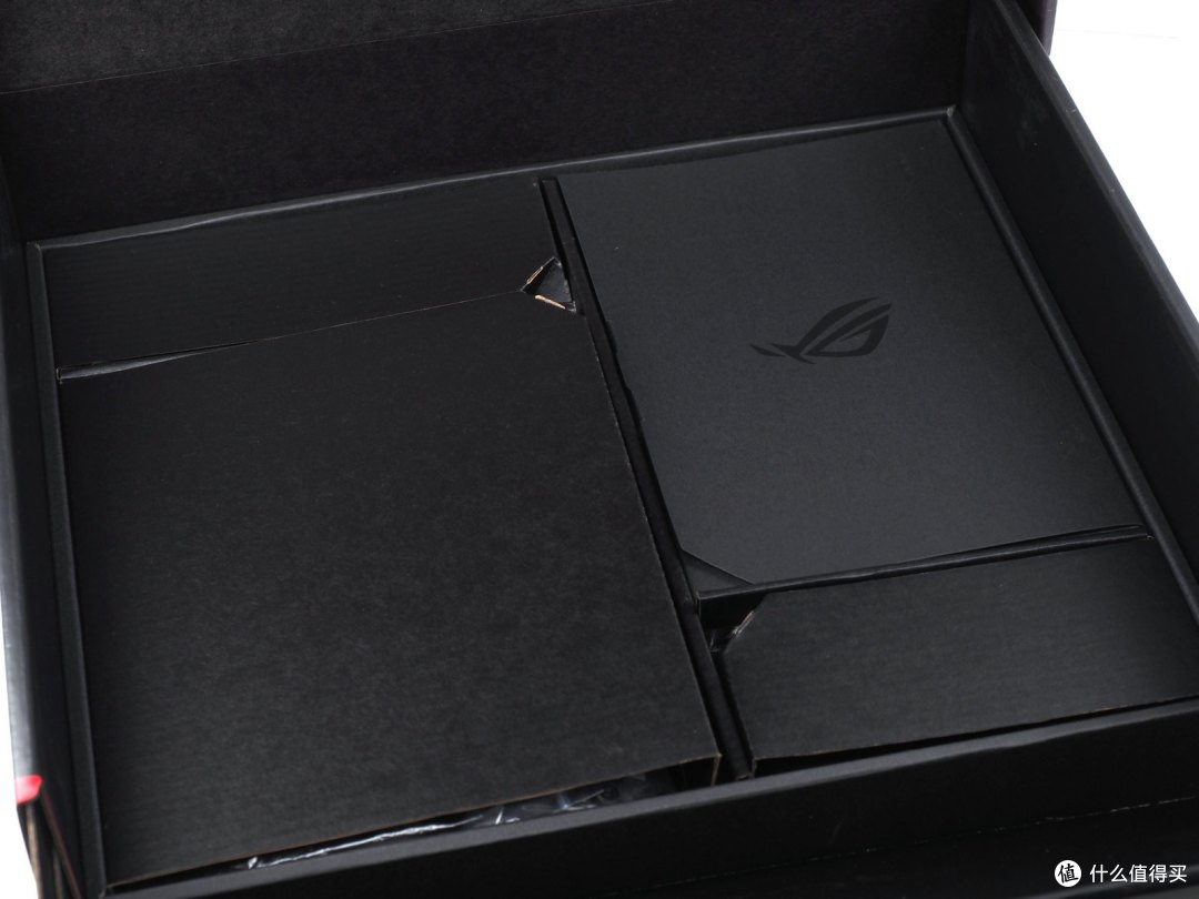 华硕ROG Maximus XII Extreme主板首发开箱——感受极致!