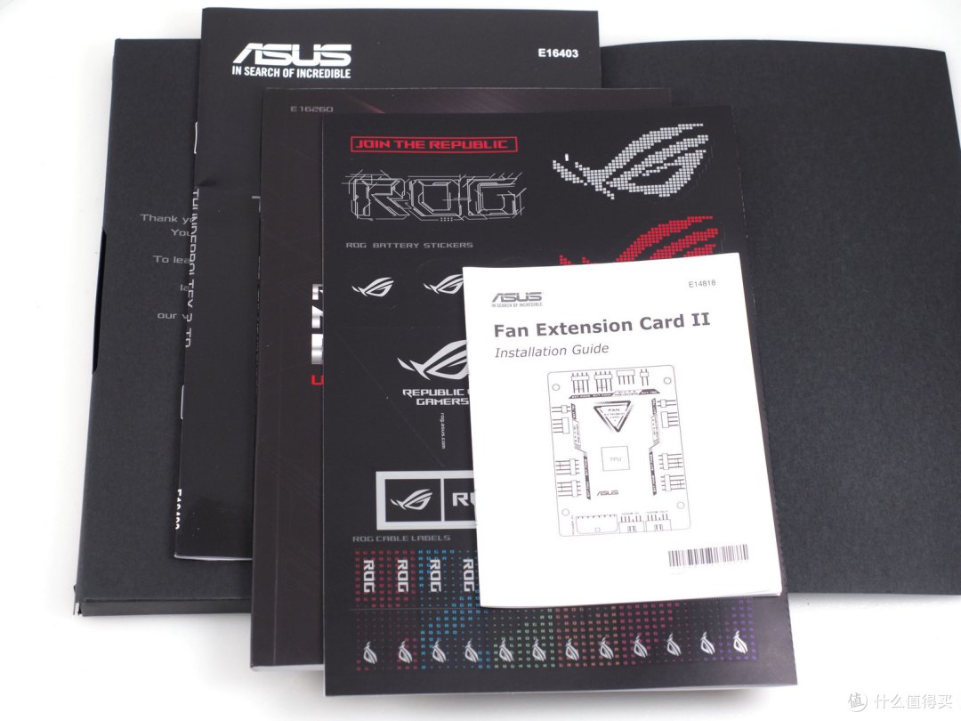 华硕ROG Maximus XII Extreme主板首发开箱——感受极致!