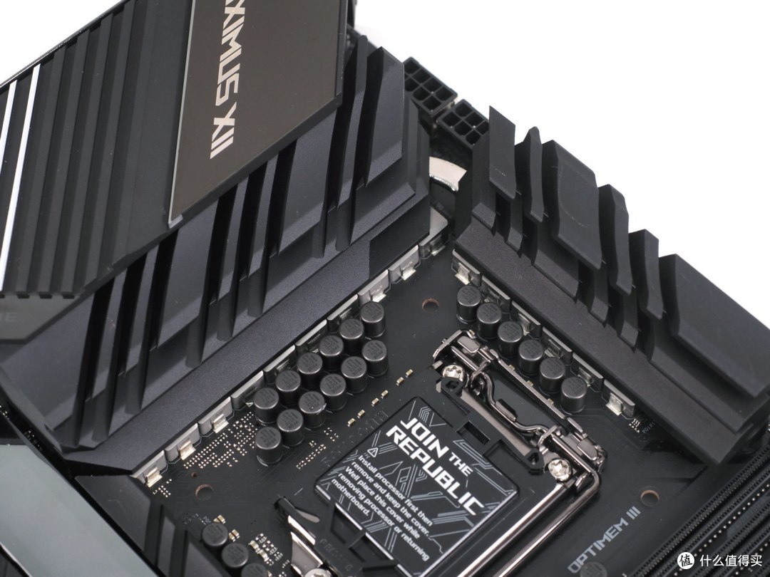 华硕ROG Maximus XII Extreme主板首发开箱——感受极致!