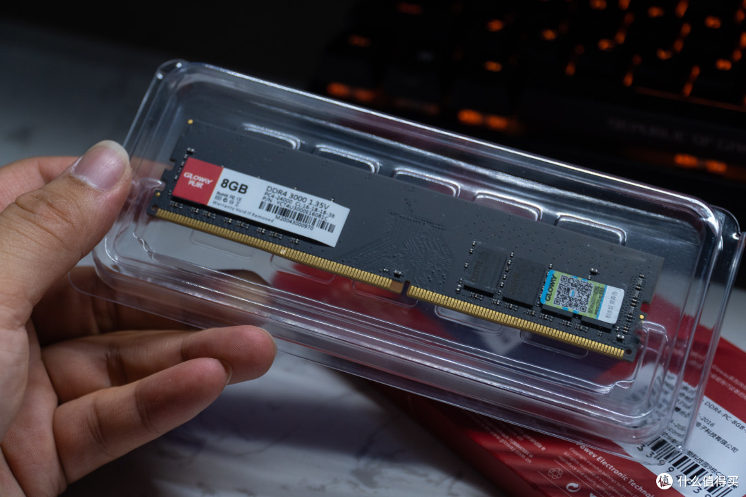 国产DDR4颗粒内如何?光威 弈系列 Pro内存开箱简测