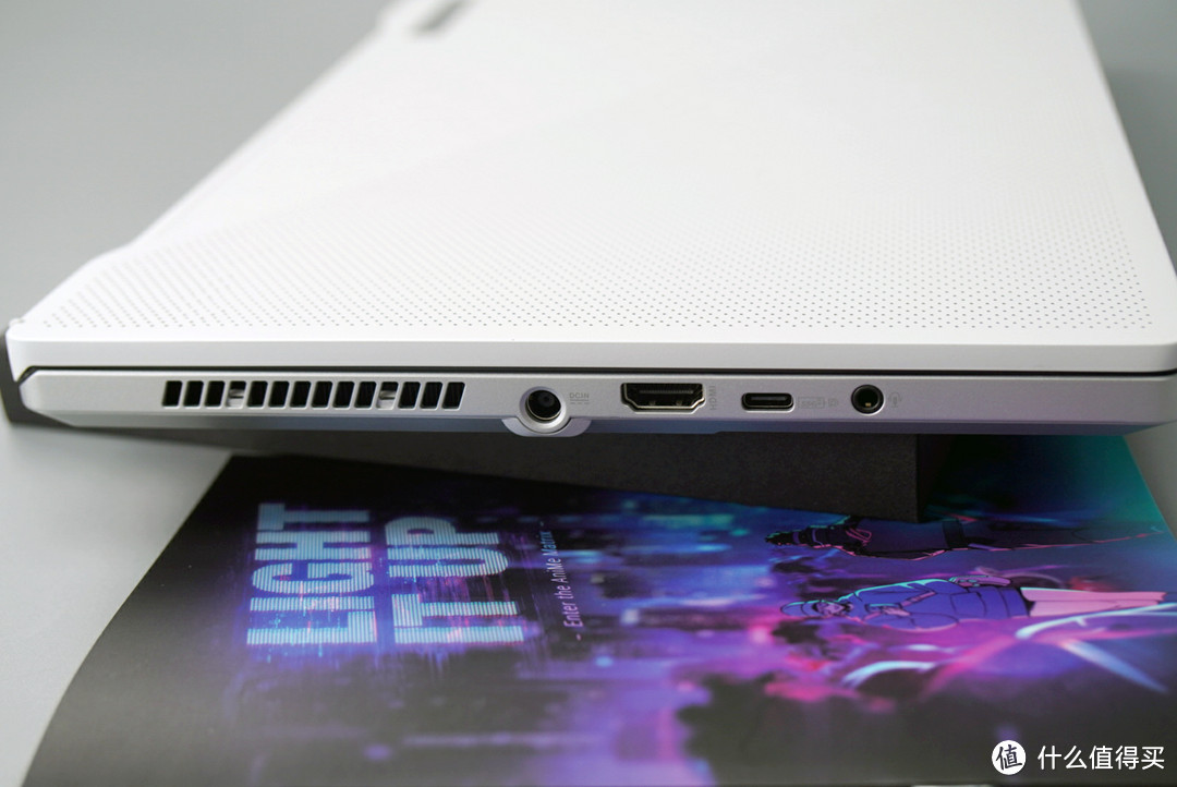 ROG玩家国度幻14笔记本(AMD R9 4900HS+RTX2060版)开箱小测