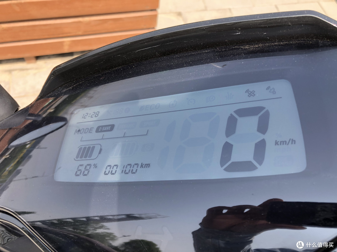 主打设计和智能： 真·科技潮品小牛电动MQi2轻体验感受