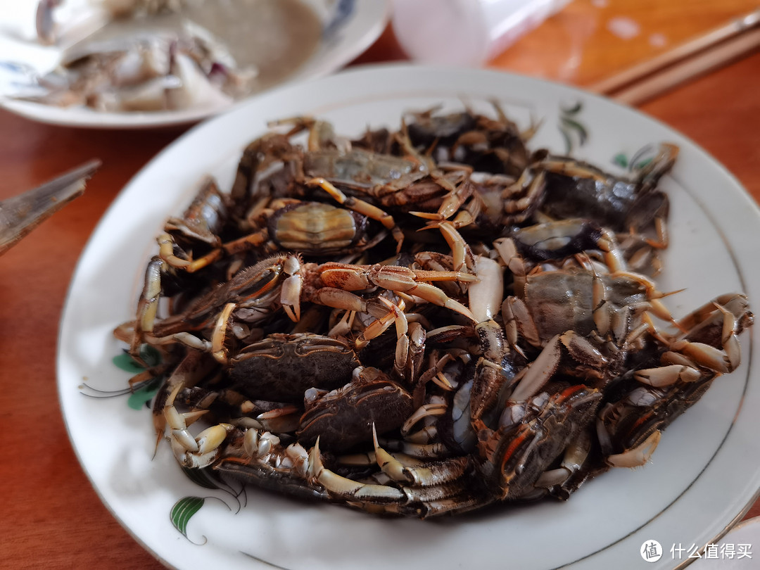 滩涂里的“沙蟹”，腌制后生食，别有一番风味