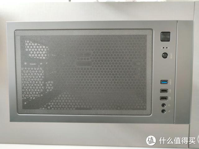 美观与实用兼具-Tt（Thermaltake）启航者A1机箱装机体验