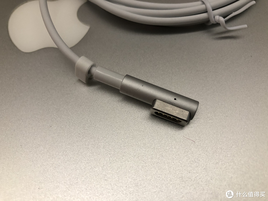 老将尚能饭否?给Macbook Pro入手绿巨能PD转MagSafe快充线