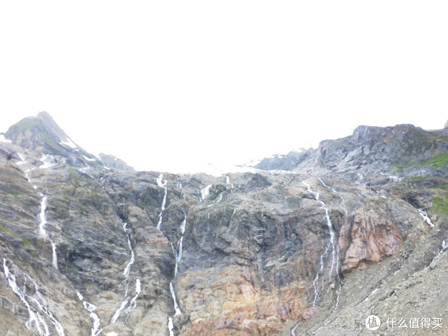 雪山脚下