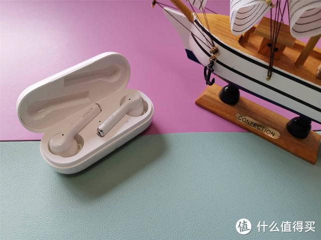 高颜值双重主动降噪 安卓中的AirPods Pro：荣耀FlyPods 3无线耳机助你静享音乐