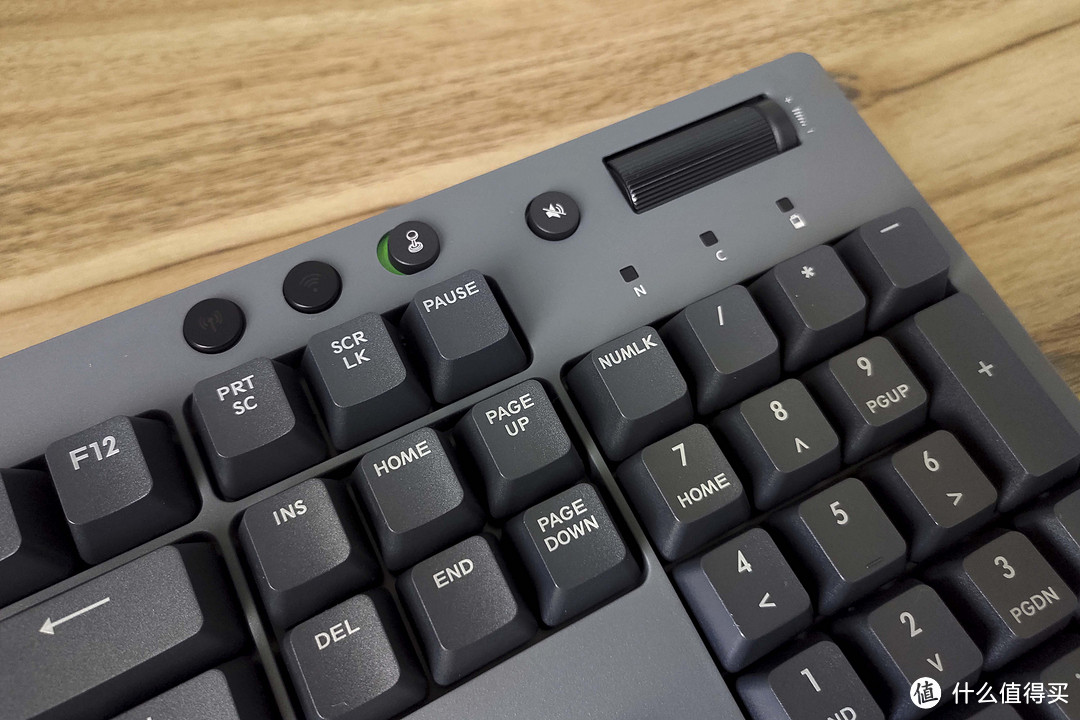 可能是无线游戏键盘的最佳方案——TT飞行家G821机械键盘晒单