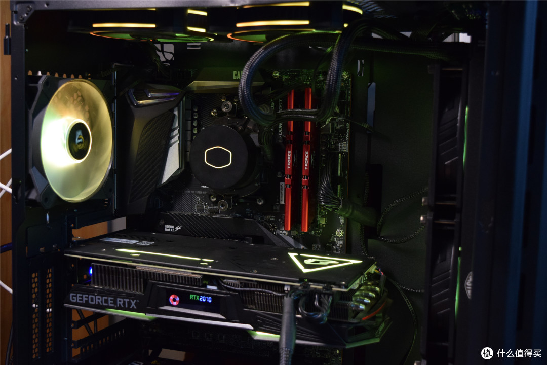 9700K是弟弟?AMD锐龙7 3800X搭配X570主板装机实测