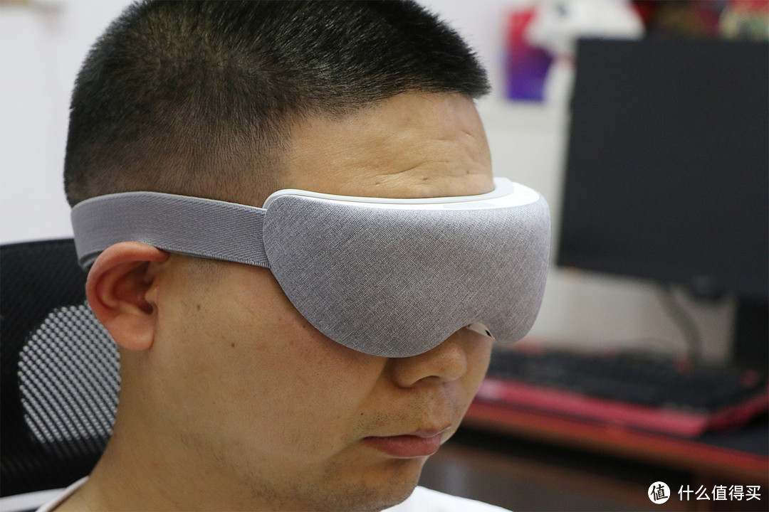 蒸汽恒温热敷还可多档调节，用Hi+智能舒压蒸汽护眼仪给眼睛做保养