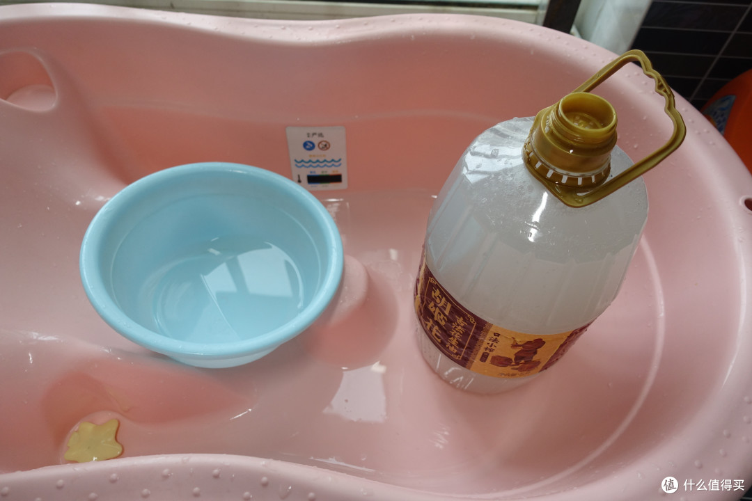 八千字的深度评测告诉你 海尔防跌落壁挂洗衣机值不值得入手 结尾老婆真人出镜哦