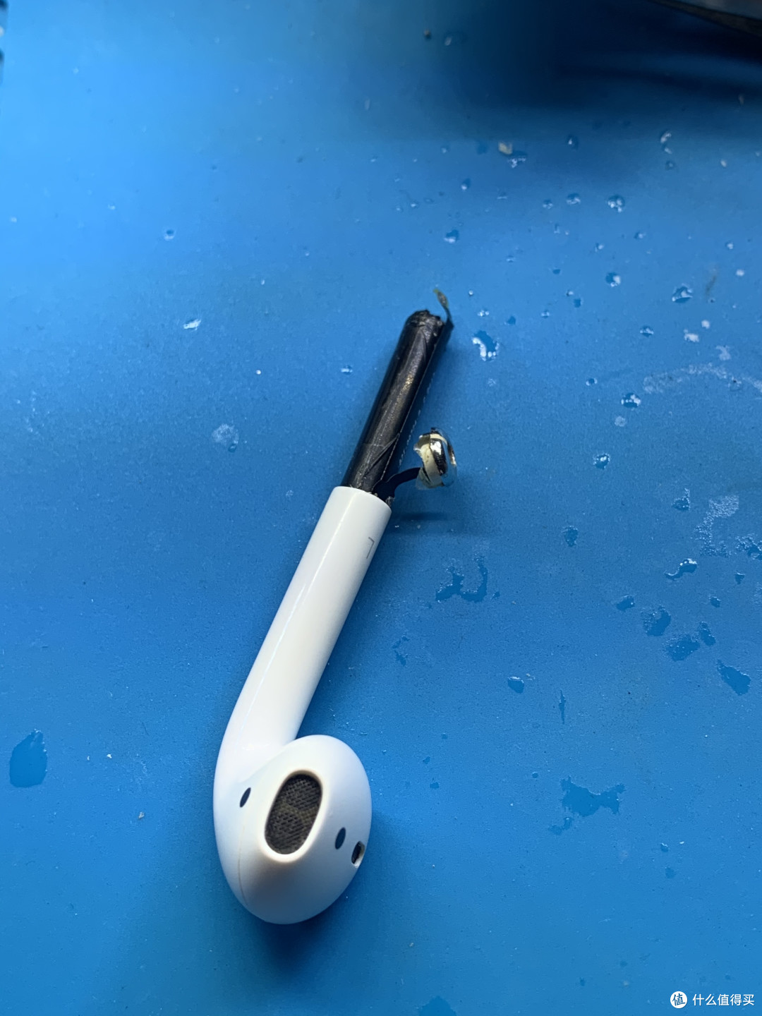 练习时长两年半的AirPods,如何最低价让它重获新生