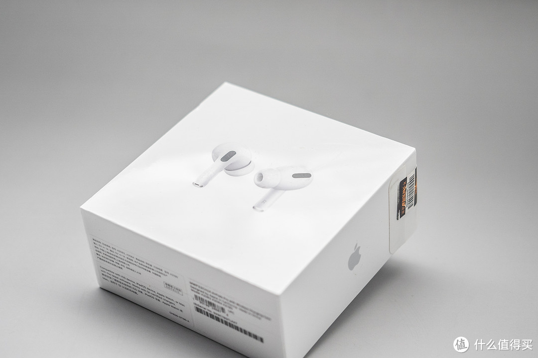 我花了1金币，从张大妈手中换来AirPods Pro，幸运屋诚不欺我！