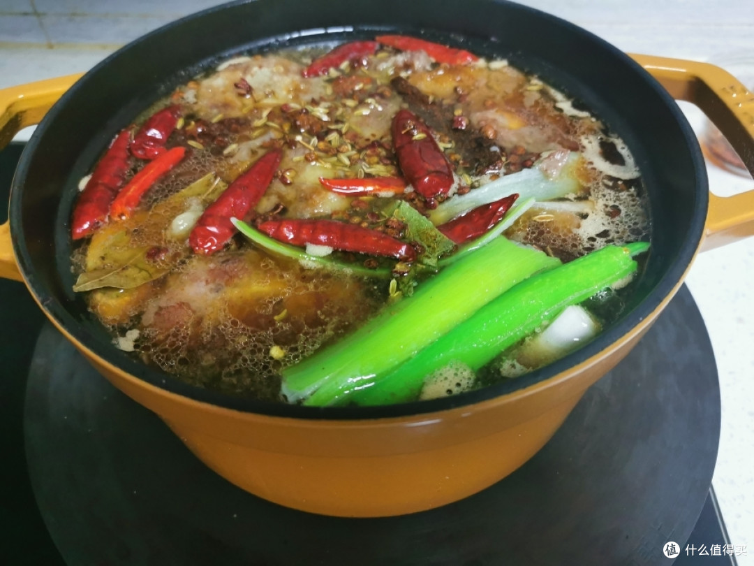 萝卜炖牛尾