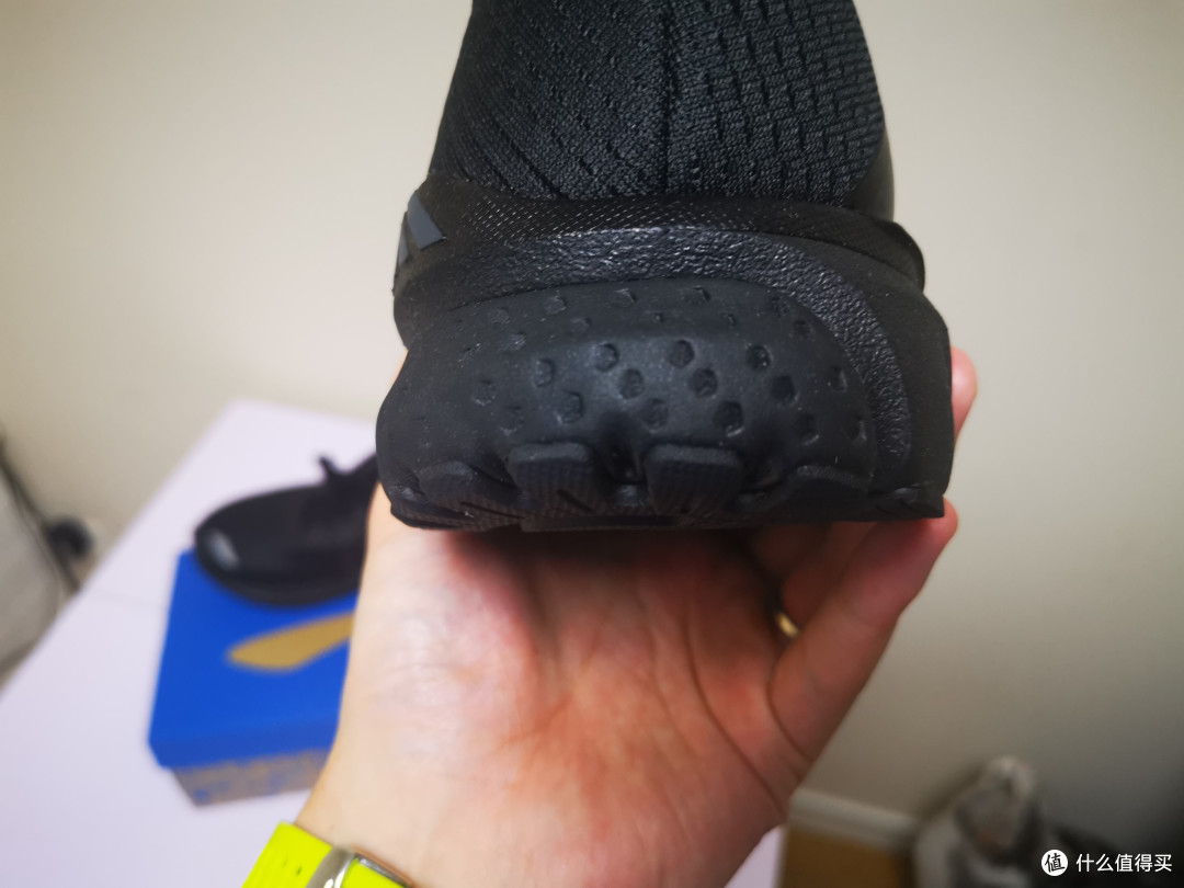 历久弥新的经典——Brooks Adrenaline GTS 20 开箱