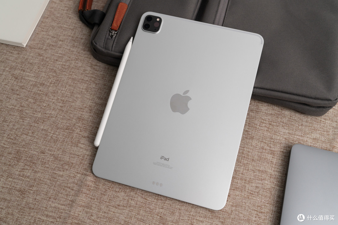“iPad Pro好物篇”新版iPad Pro妙控键盘值不值得入?