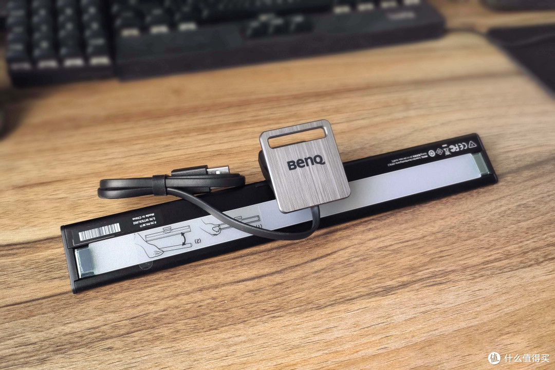 情怀再现,ThinkPad屋檐灯替代品——明基WiT ScreenBar Lite