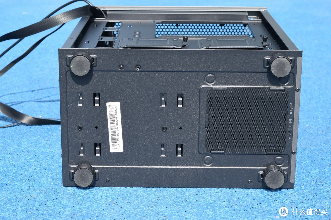 3800X 全核4.0稳压61度?TT启航者A1与冰龙240水冷套装装机点评