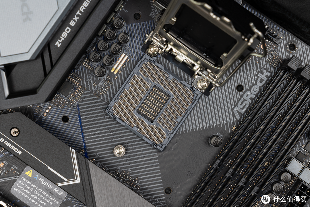 中端 Z490 也能支持 PCIe 4.0？华擎 Z490 Extreme4 拆解评测