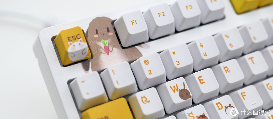 一把可爱到没朋友的毛茸茸键盘