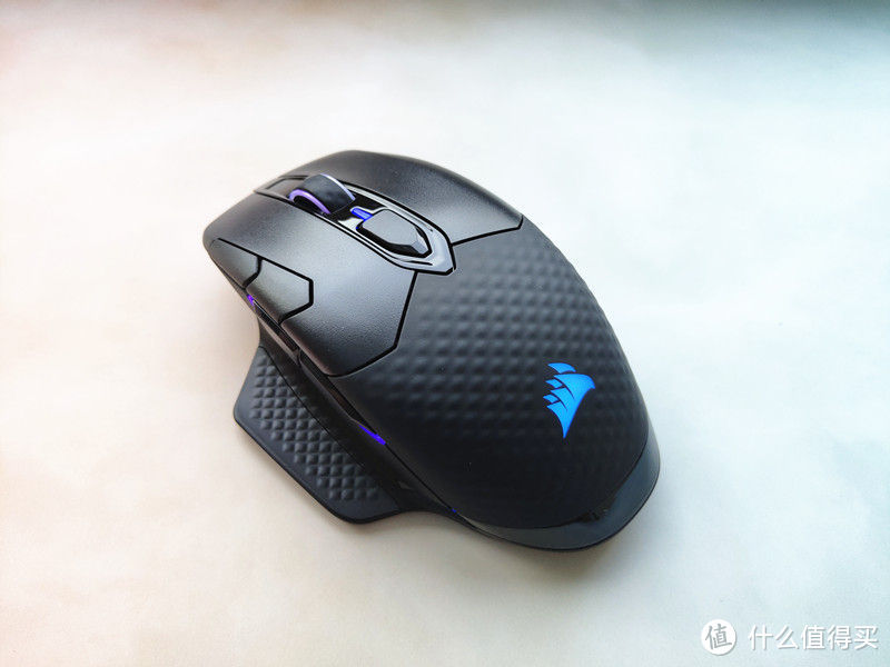 美商海盗船DARK CORE PRO RGB SE鼠标：不一样的炫酷畅爽体验