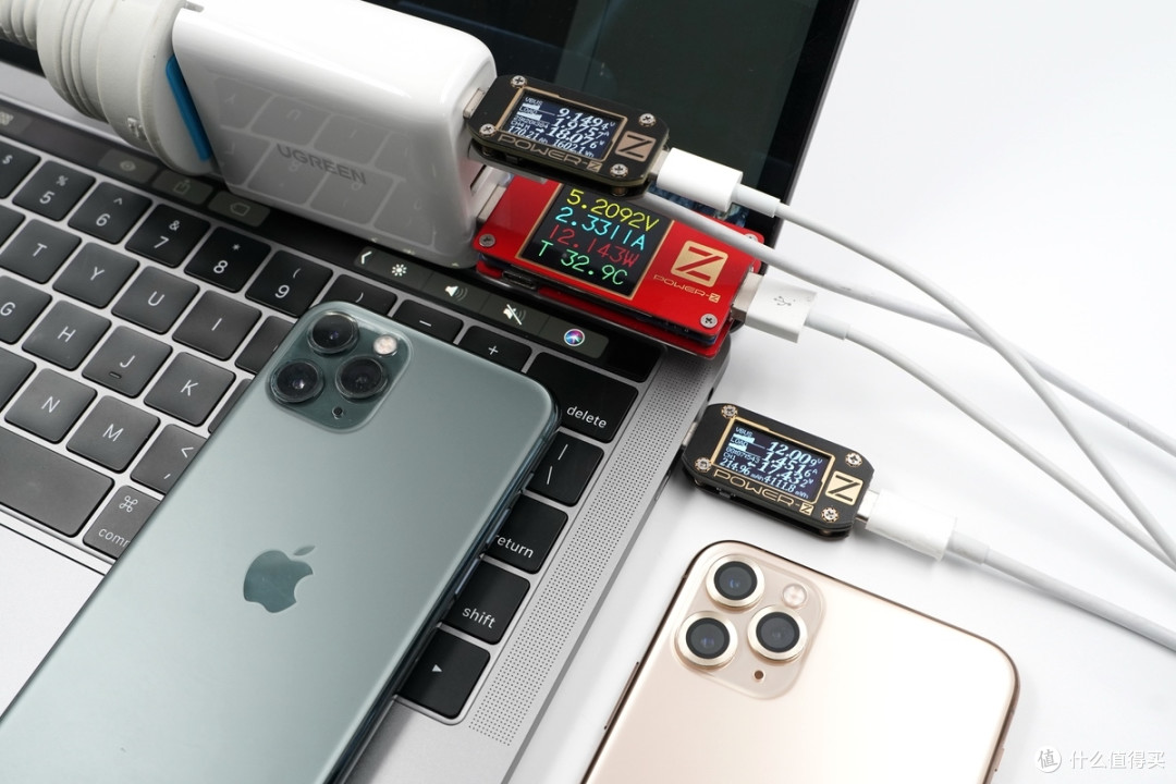 支持多设备同时快充,绿联48W 2A2C充电器开箱评测