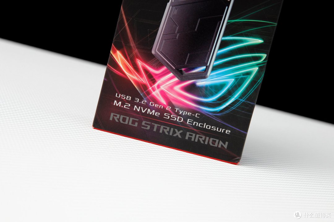 时间就是绳命!ROG Strix Arion M.2幻影硬盘盒 开箱评测