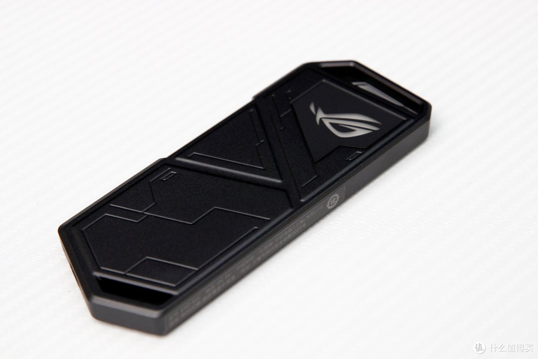 时间就是绳命!ROG Strix Arion M.2幻影硬盘盒 开箱评测