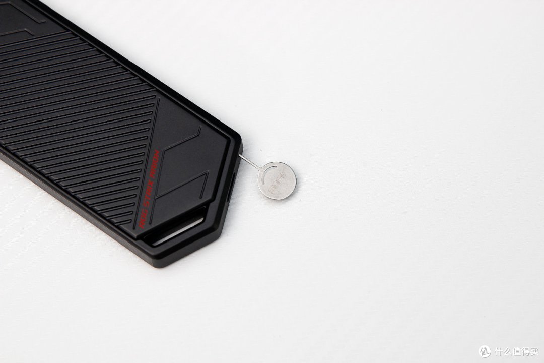 时间就是绳命!ROG Strix Arion M.2幻影硬盘盒 开箱评测