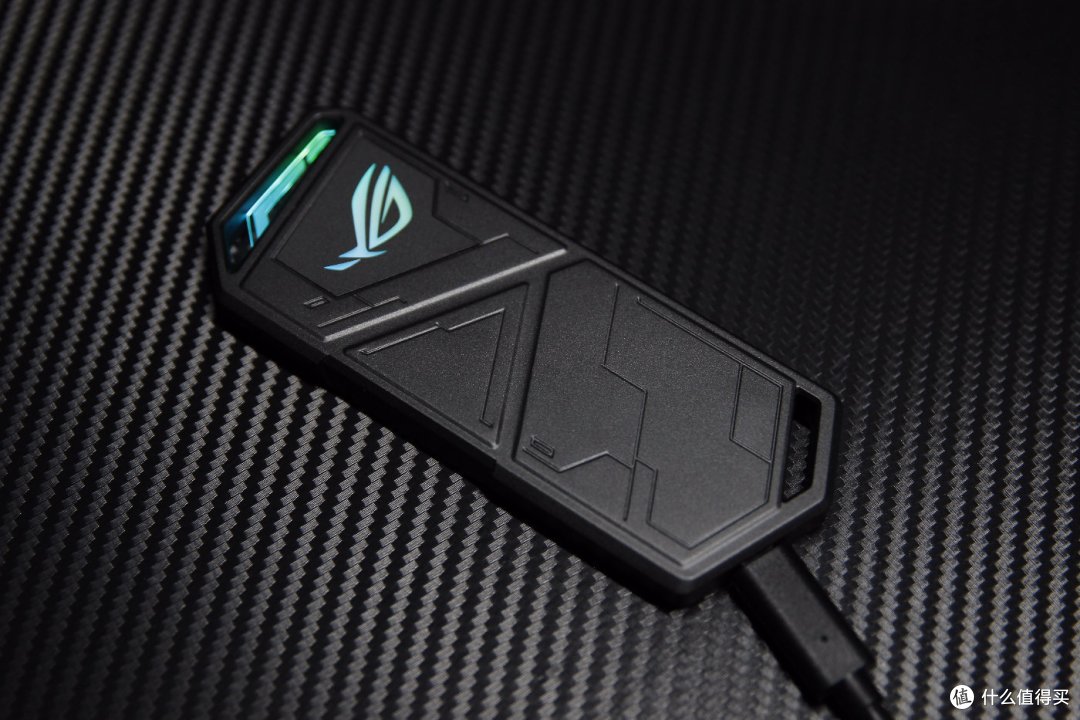 时间就是绳命!ROG Strix Arion M.2幻影硬盘盒 开箱评测