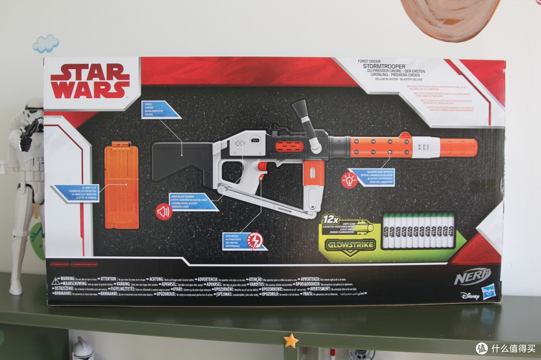 不能动摇在我心中这绝对是星球大战题材的nerf发射器中最帅气的电枪了