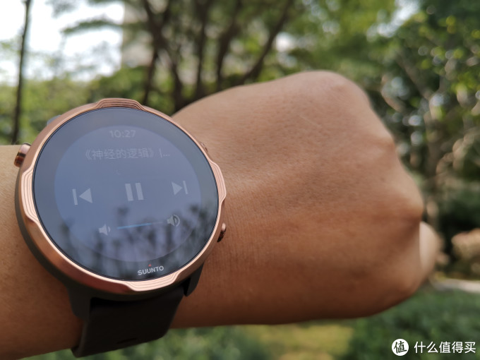 新英雄加入suunto宇宙 一体两面suunto 7 手表评测 智能手表 什么值得买