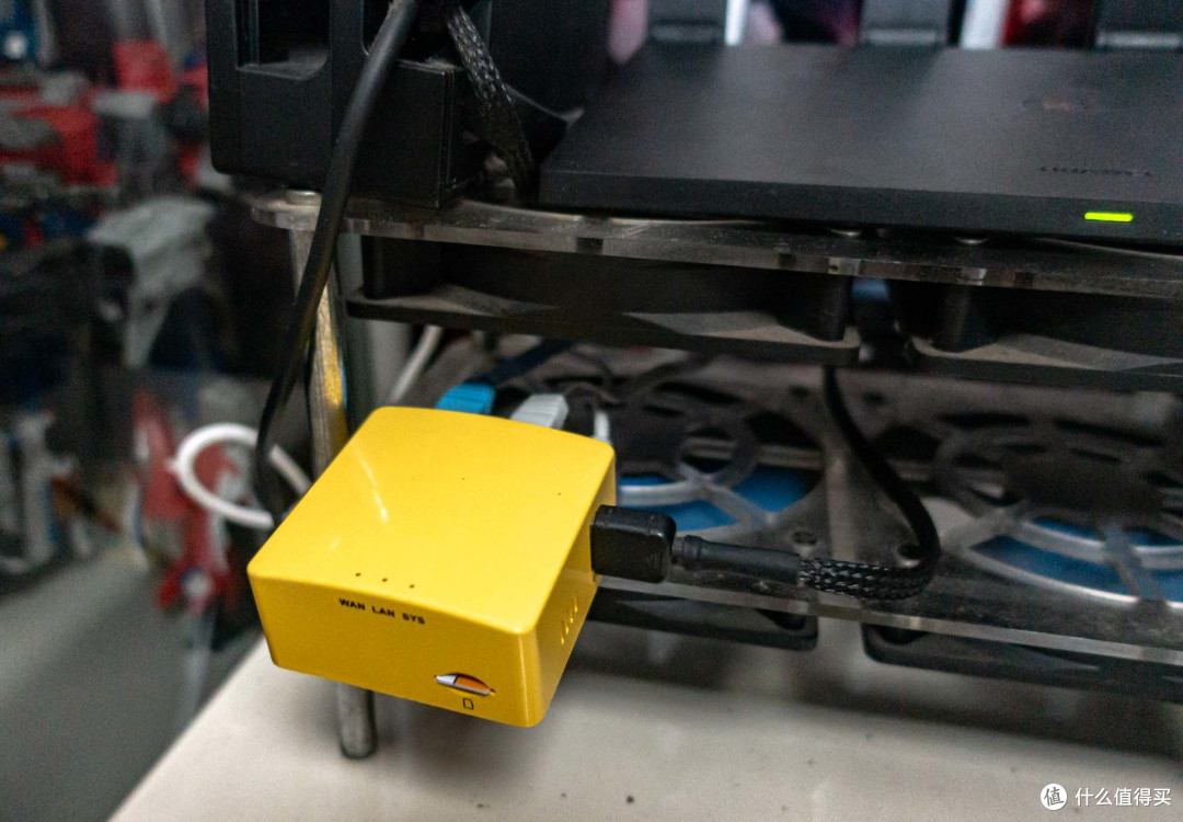 一代神机VS最便宜的wifi6路由器：华为AX3 Pro和K2P对比5G wifi