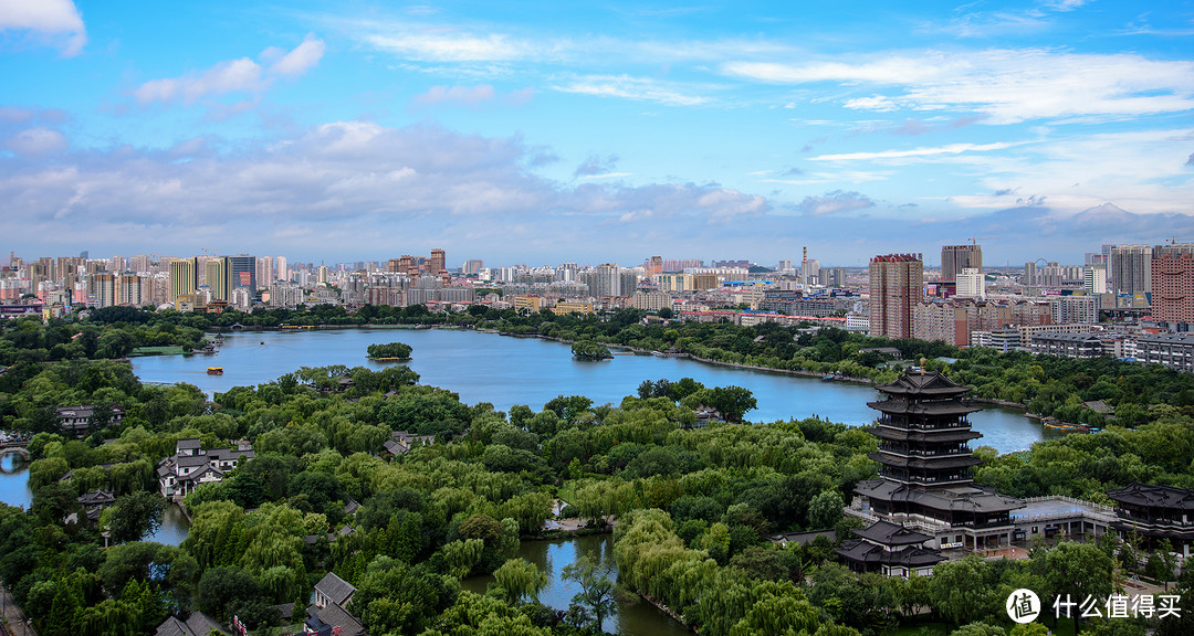 大明湖全景