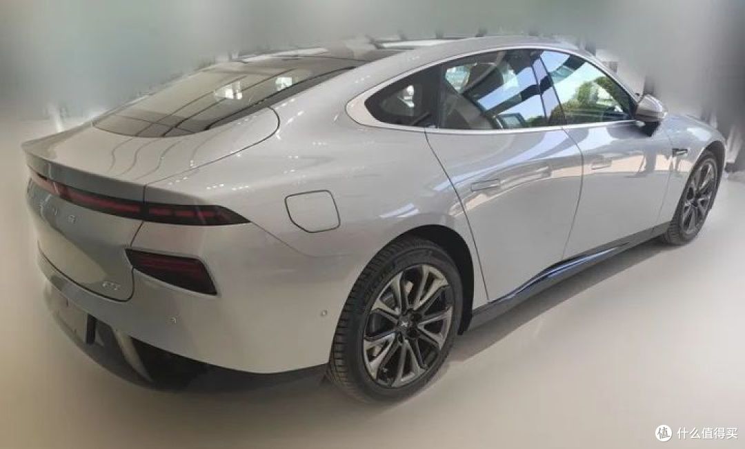 我为什么不推荐706km最高续航版本的小鹏P7？这4个建议你必看！