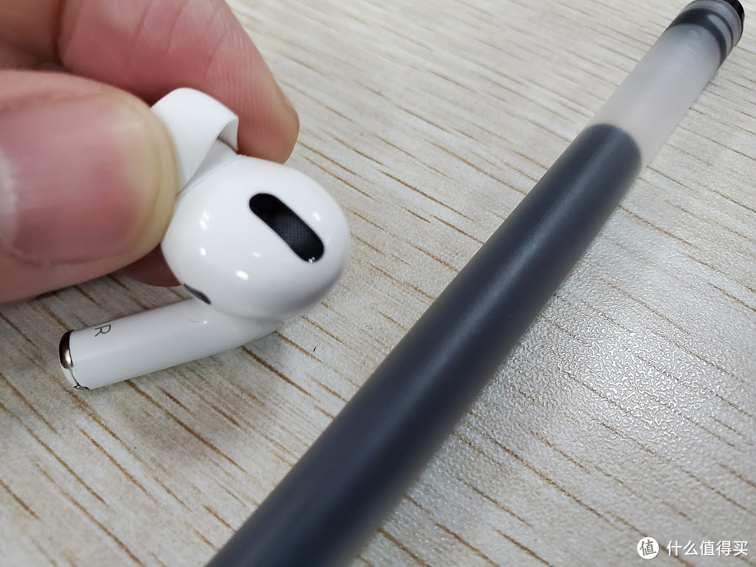 山寨AirPods Pro 长什么样！