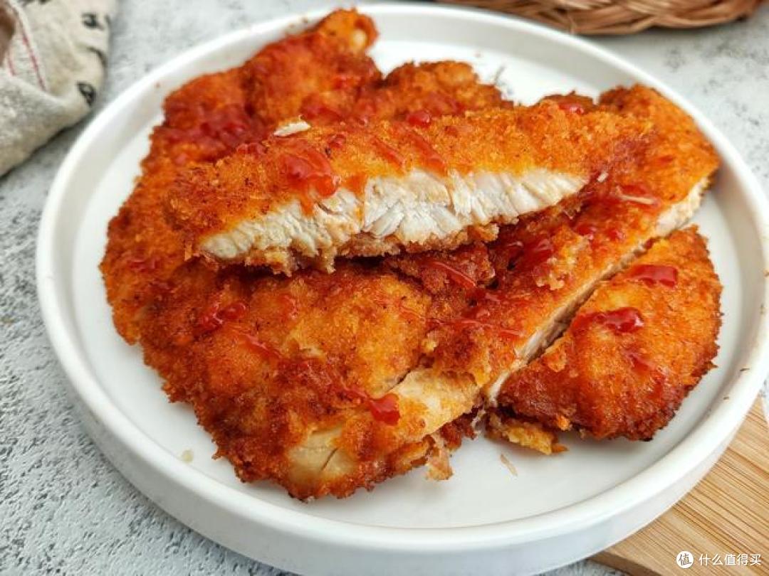 自从学会鸡胸肉这个做法,儿子三天两头点名吃,外酥里嫩,真解馋