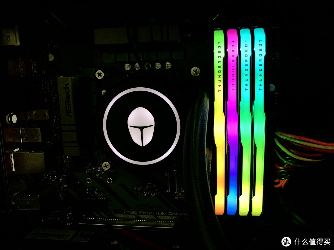 全三星颗粒，雷神记忆魔人Gaming DDR4 RGB内存简单上手体验