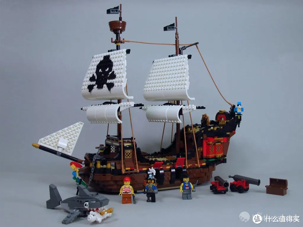乐高31109三合一海盗船评测，人仔撞款梭鱼湾，船帆成最大亮点
