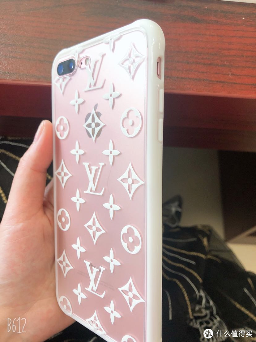 只要7元的牛油果充电宝?黑金刚数据线?无敌防摔手机壳?蜡笔统统都买了~