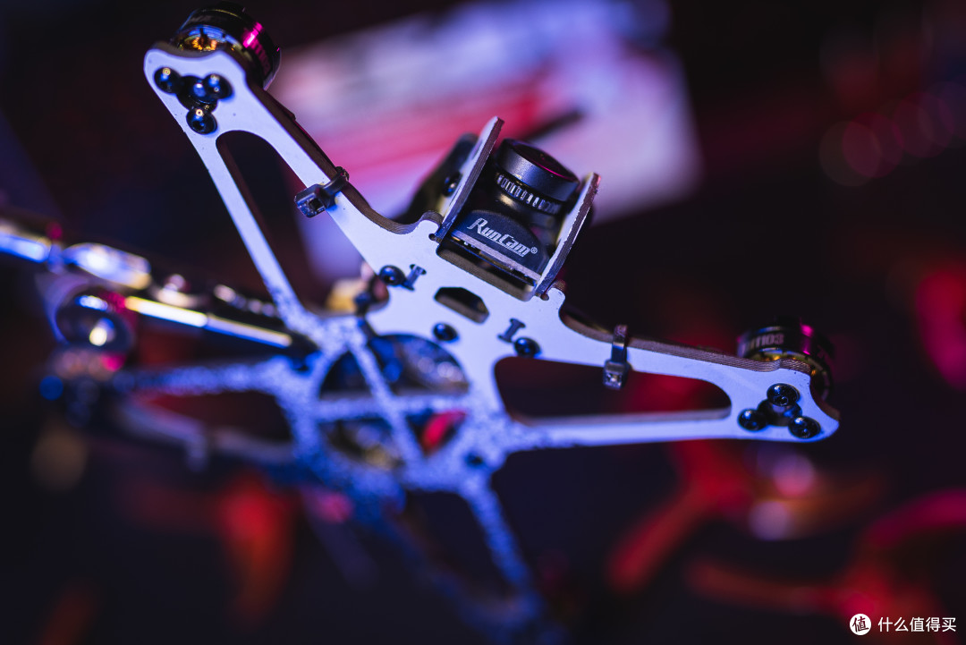 穿越机萌新进阶指南【银燕最新发布freestyle 2代穿越机】_无人机