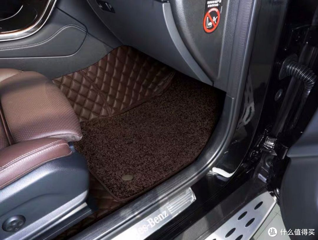 奔驰GLC360航空软包汽车脚垫，真皮汽车脚垫！