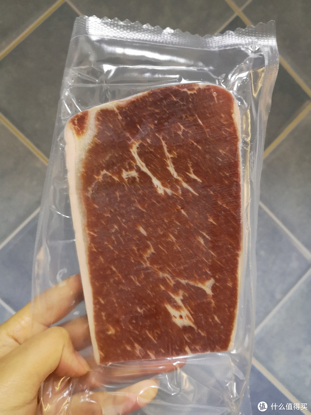 跟小莉莉大颖颖与蒙面肉哥抄作业十几块的原切牛排亲身吃完种草，吃肉一族冲