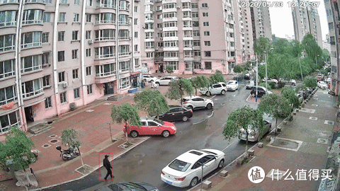 360红色警戒高配版,2K画质、110°可视区域,看车更放心